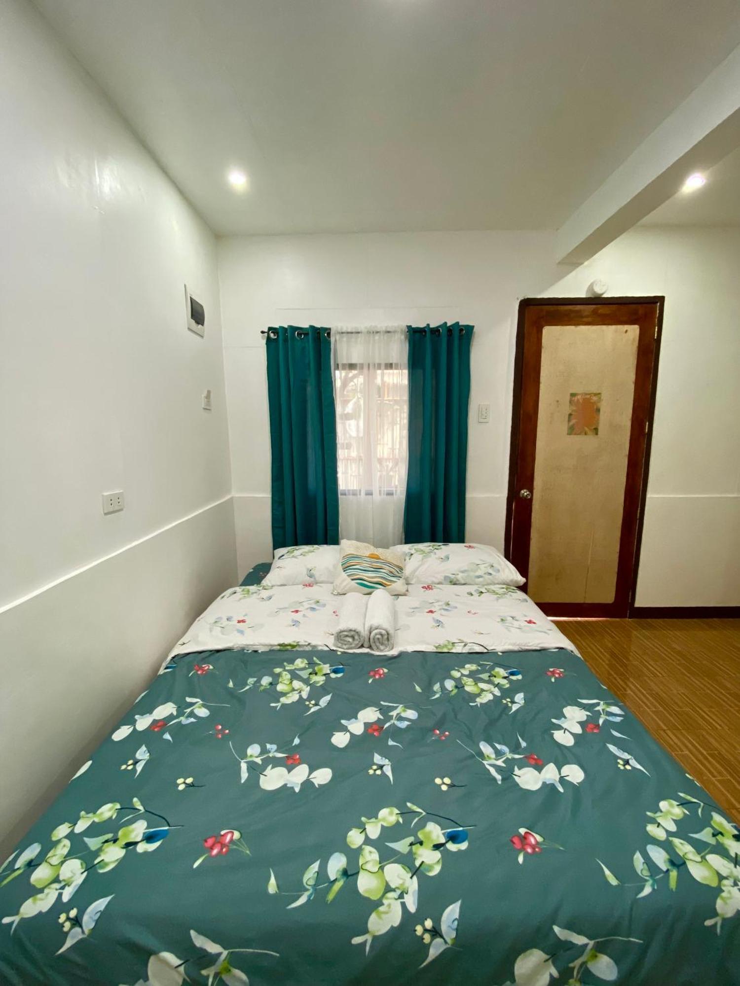 Moalboal Panagsama Beach Topbudz Hostel Моалбоал Экстерьер фото